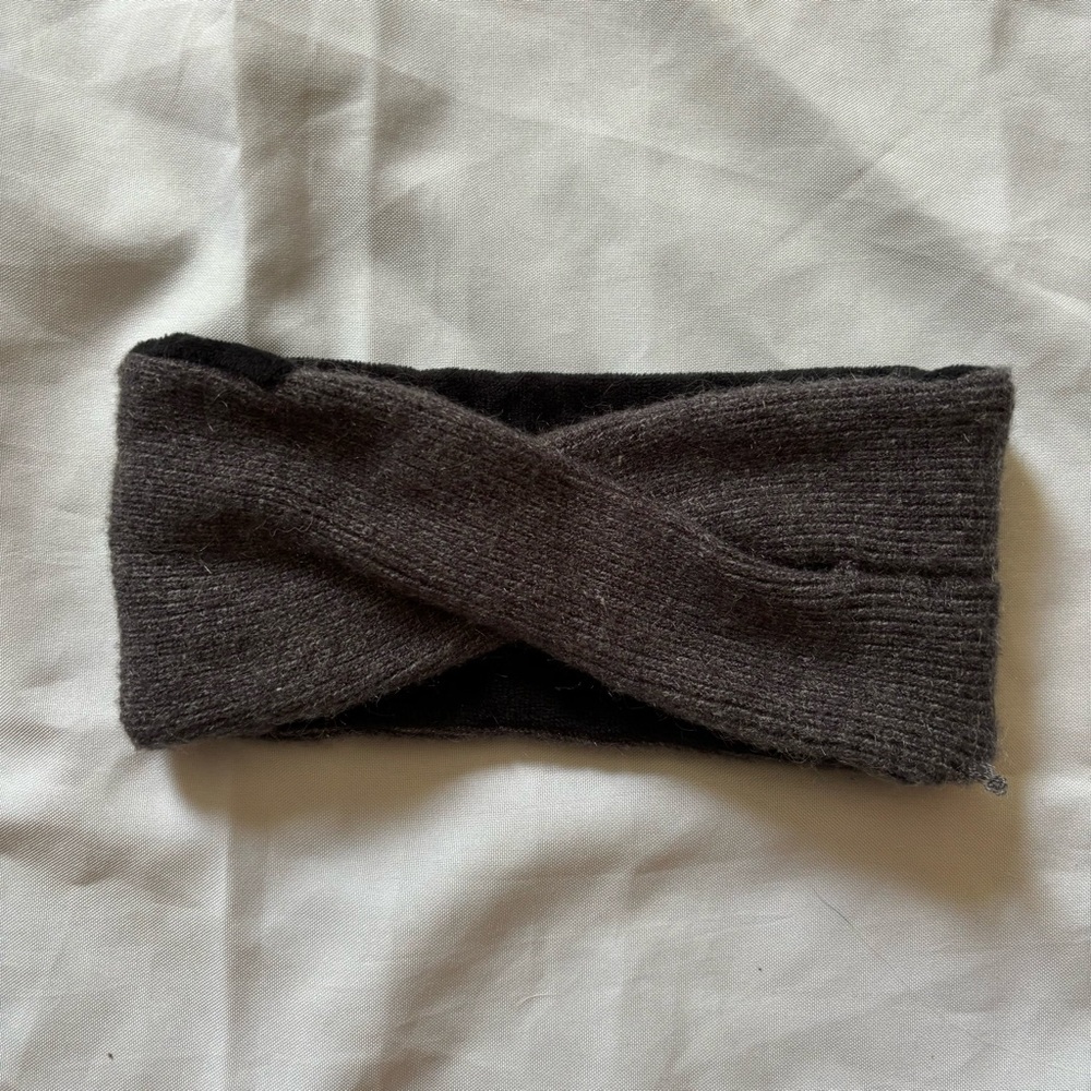 DKNY EAR WARMER HEADBAND